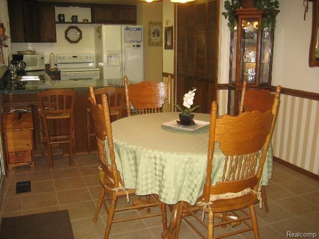 3510 Merwin Road Lapeer, MI 48446 - Photo 3 of 24 Dining Area 1.JPG