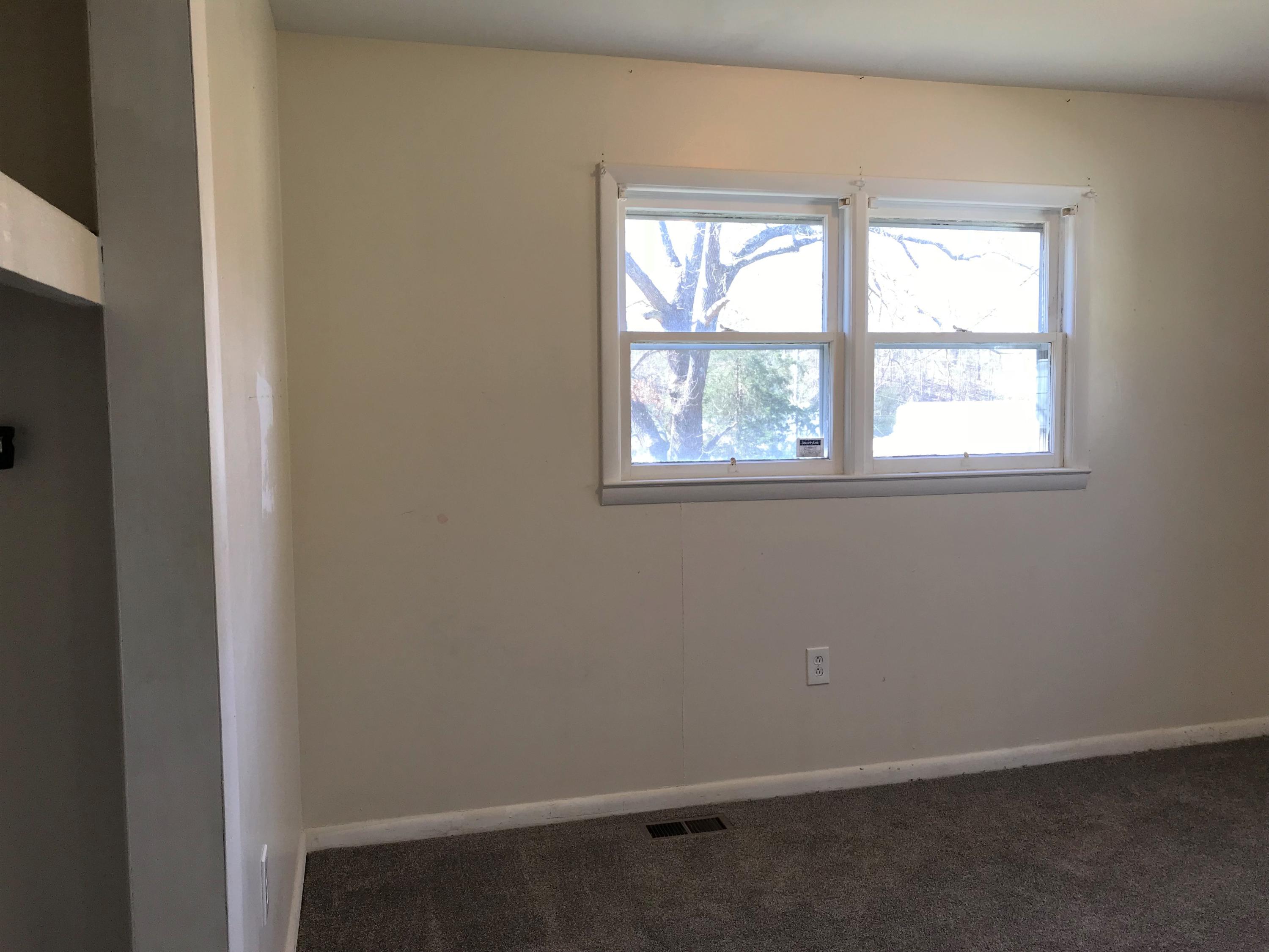 828 Cemetery Road Oliver Springs, TN 37840 - Photo 21 of 24 Bedroom 2