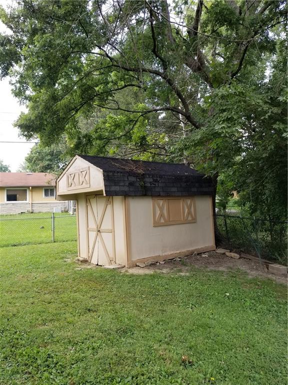 5202 Dickson Road Indianapolis, IN 46226 - Photo 13 of 45 Gallery Image 13
