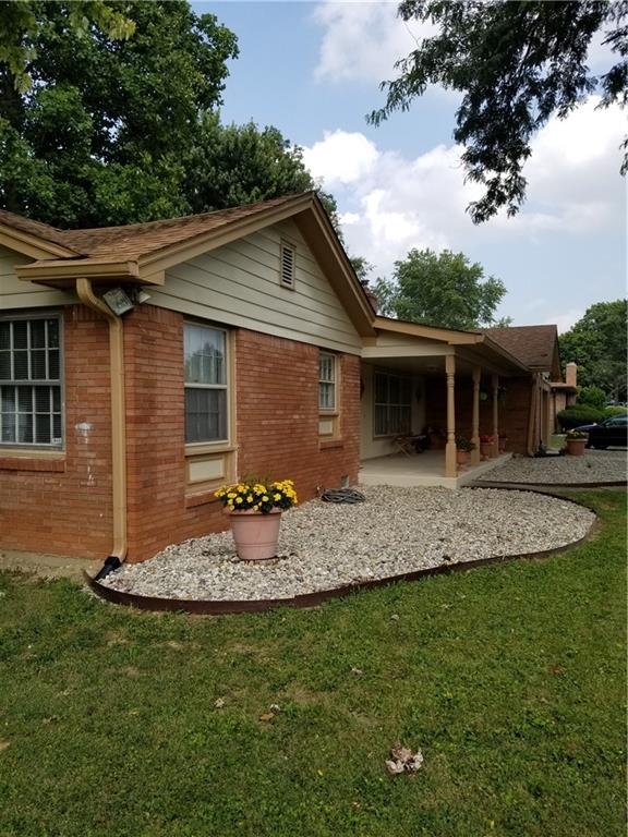 5202 Dickson Road Indianapolis, IN 46226 - Photo 4 of 45 Gallery Image 4