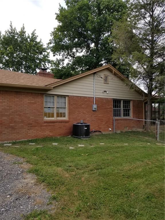 5202 Dickson Road Indianapolis, IN 46226 - Photo 7 of 45 Gallery Image 7
