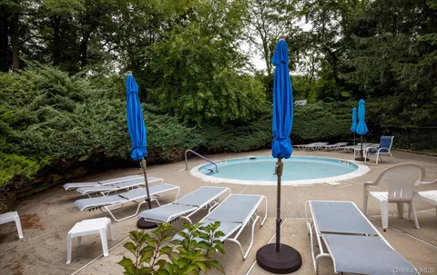 a view of a tennis court