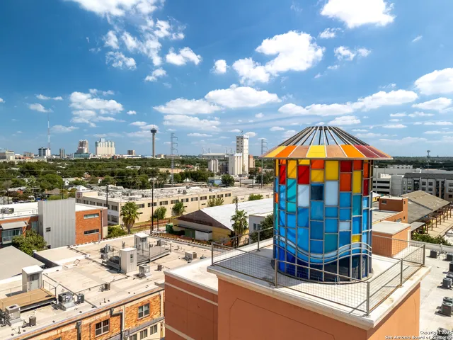 $3,300 | 1401 South Flores Street, Unit 202, San Antonio, TX 78204