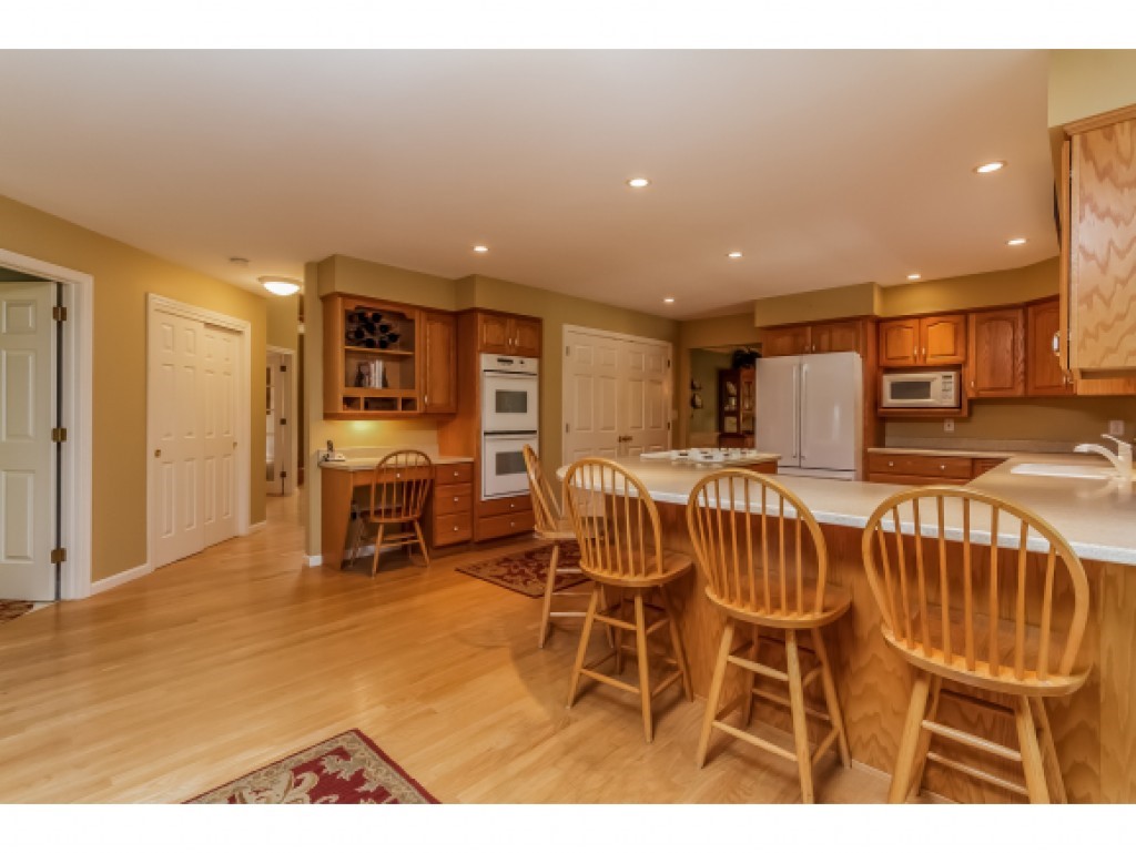 19 Springfield Circle Merrimack, NH 03054 - Photo 12 of 36