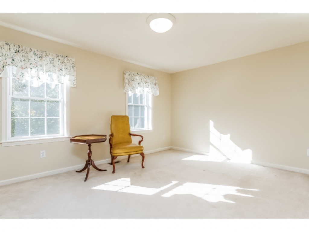 19 Springfield Circle Merrimack, NH 03054 - Photo 25 of 36