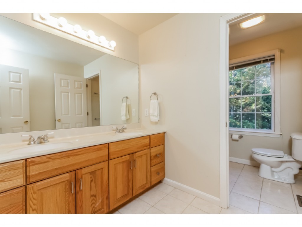 19 Springfield Circle Merrimack, NH 03054 - Photo 29 of 36