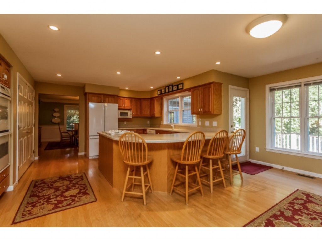 19 Springfield Circle Merrimack, NH 03054 - Photo 6 of 36