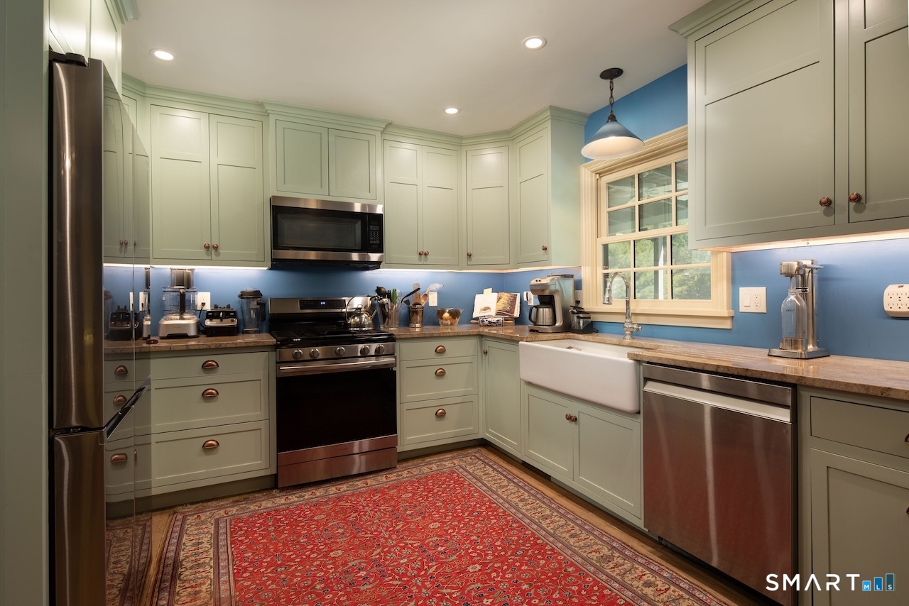 28 White Hollow Road Salisbury, CT 06039 - Photo 12 of 37