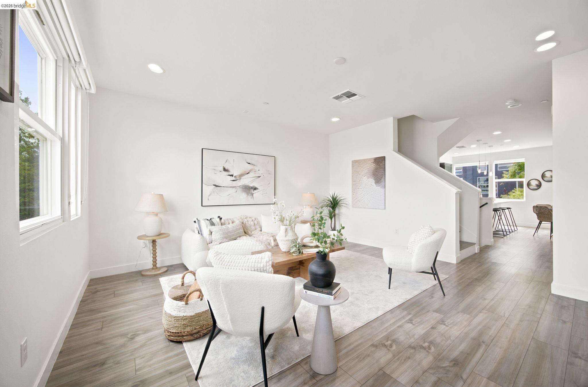 1355 Pullman Way Oakland, CA 94607 - Photo 1 of 75