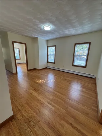 $1,900 | 471 Wood Street, Bristol, RI 02809