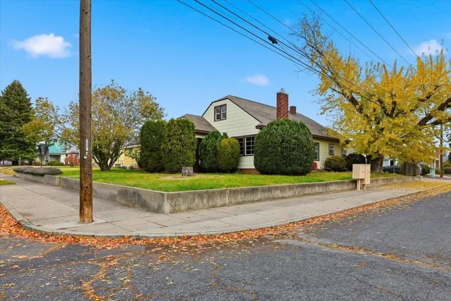 $369,000 | 4904 North Stevens Street, Spokane, WA 99205