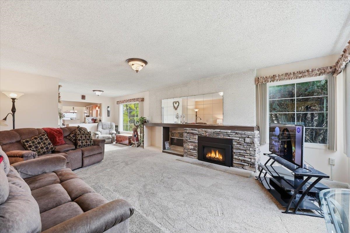 4904 North Stevens Street Spokane, WA 99205 - Photo 3 of 24