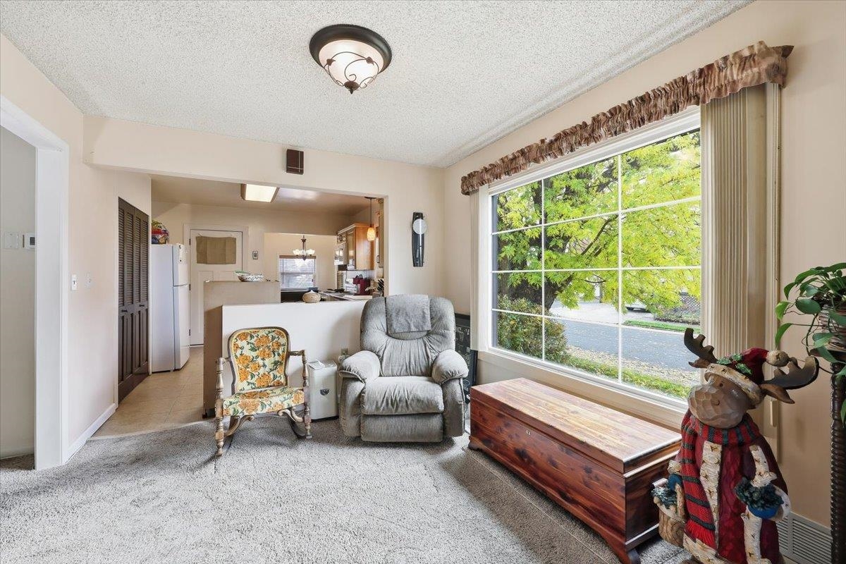 4904 North Stevens Street Spokane, WA 99205 - Photo 5 of 24