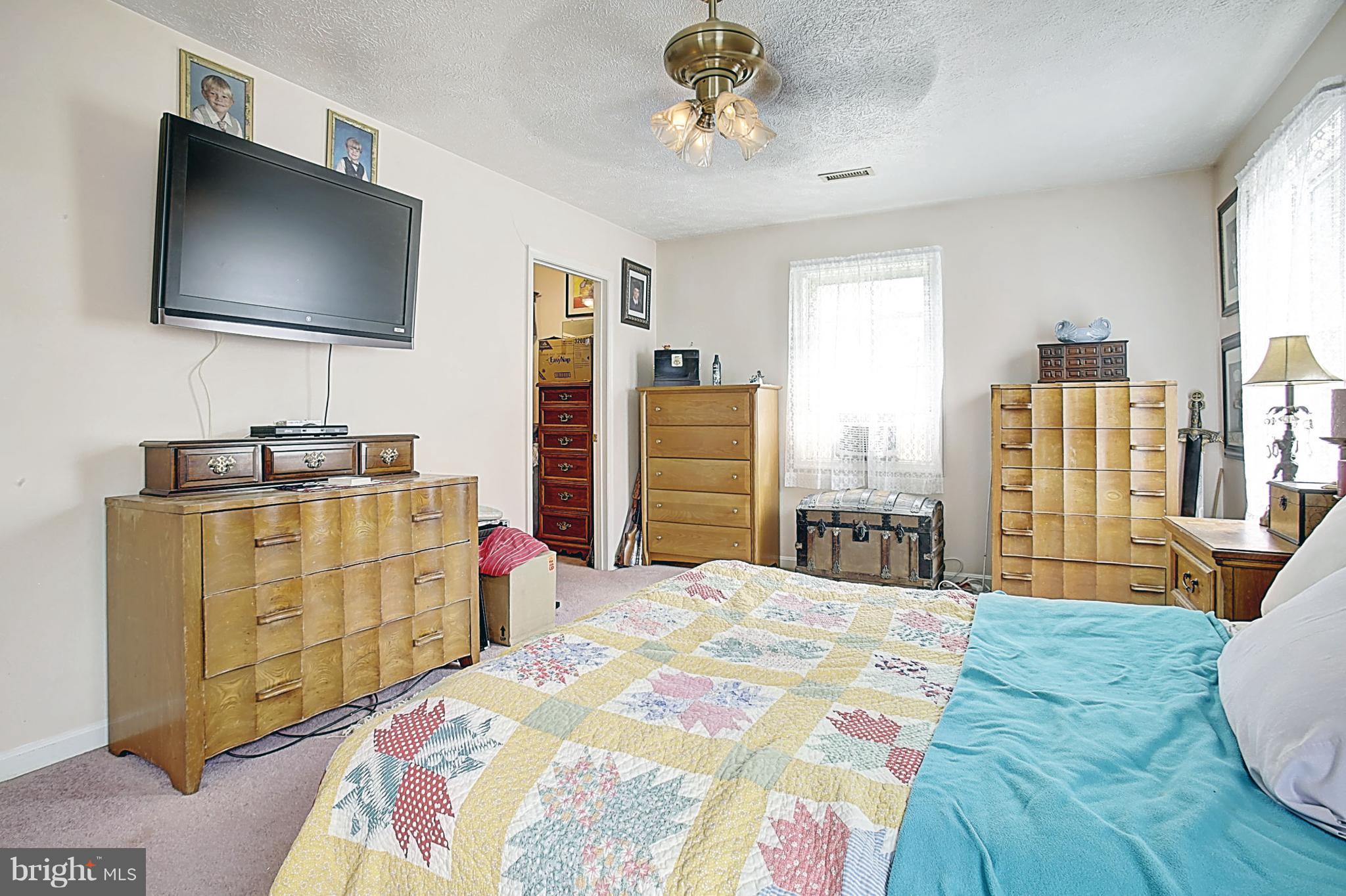 7445 Carver Road Gainesville, VA 20155 - Photo 14 of 30 Bedroom (Master)