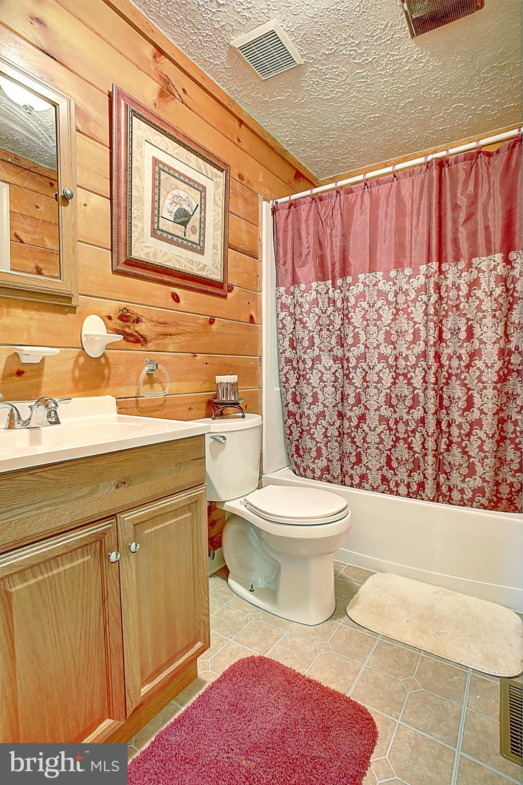 7445 Carver Road Gainesville, VA 20155 - Photo 22 of 30 Bath
