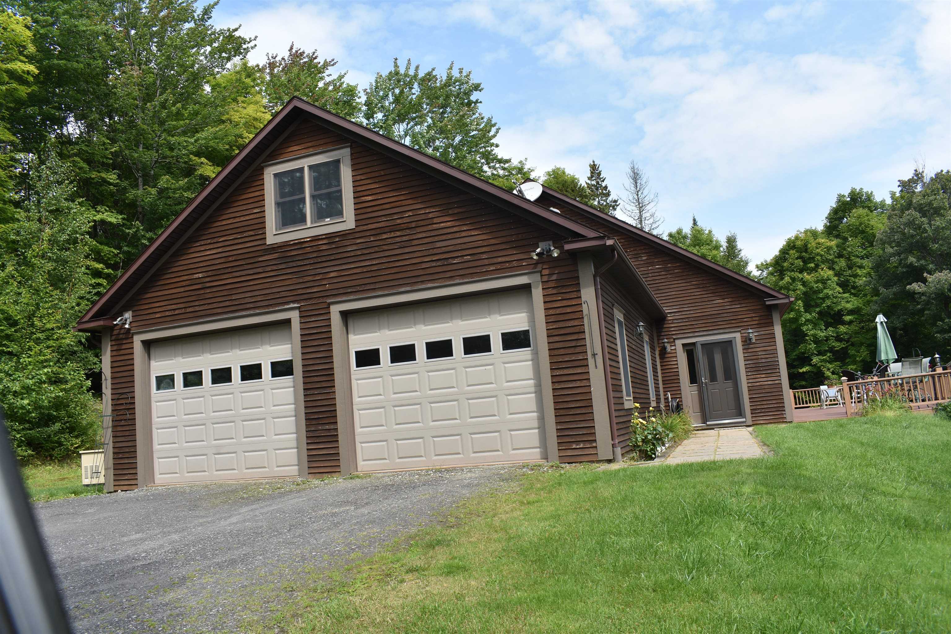 638 Hinman Road Glover, VT 05839 - Photo 5 of 40
