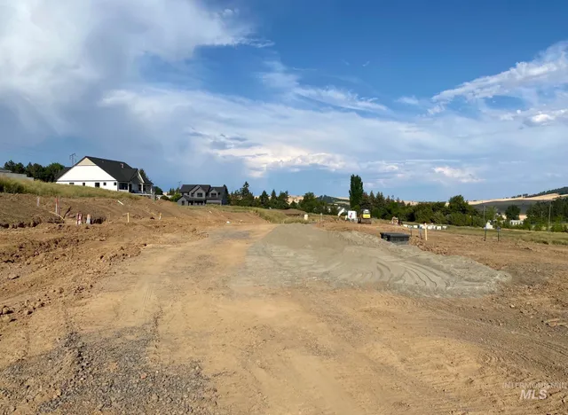 $125,000 | 2809 Wildrose Drive, Moscow, ID 83843