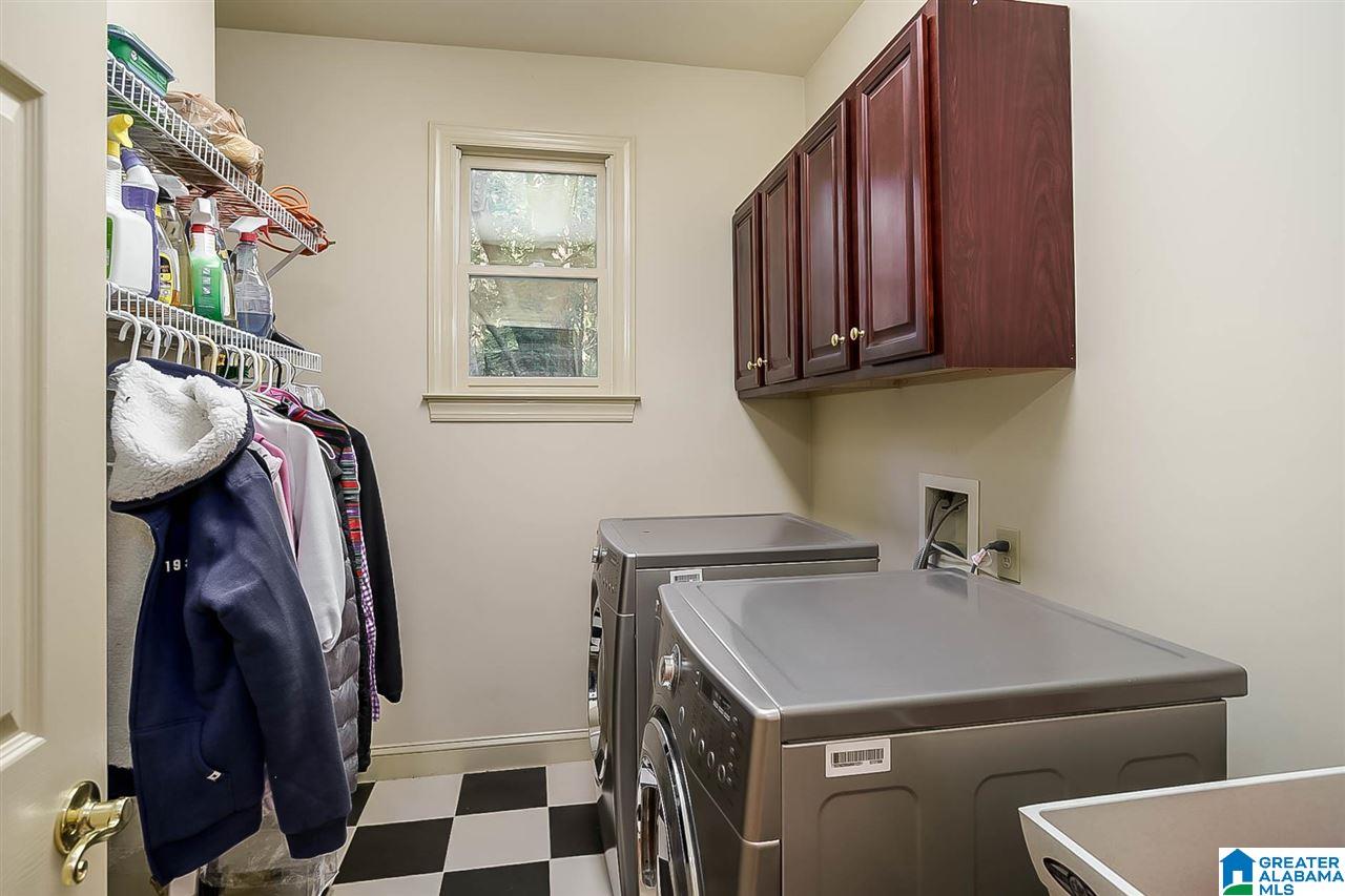 1073 Oak Tree Road Birmingham, AL 35244 - Photo 18 of 47