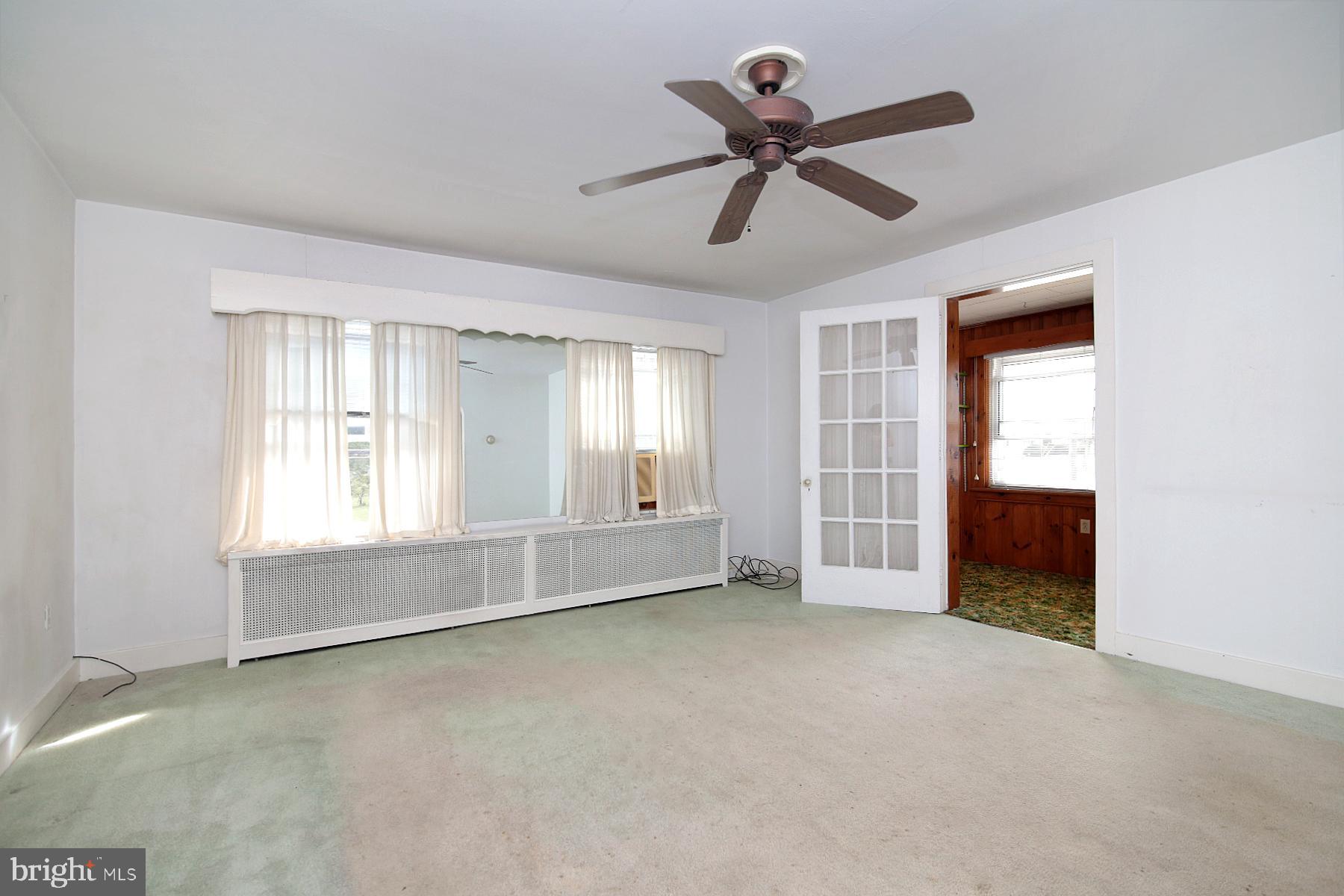 1031 Cornwall Road Lebanon, PA 17042 - Photo 5 of 40 Living Room