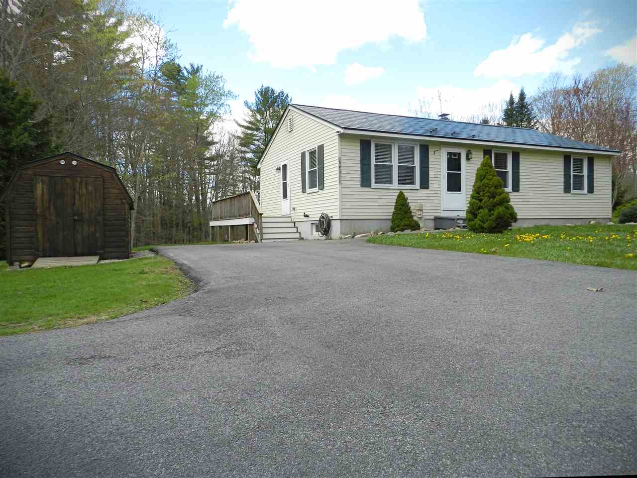 293 Goodwin Road Eliot, ME 03903 - Photo 3 of 32