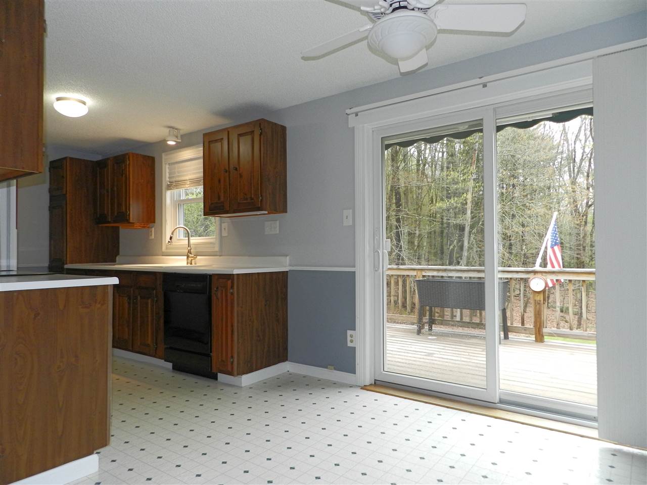 293 Goodwin Road Eliot, ME 03903 - Photo 7 of 32
