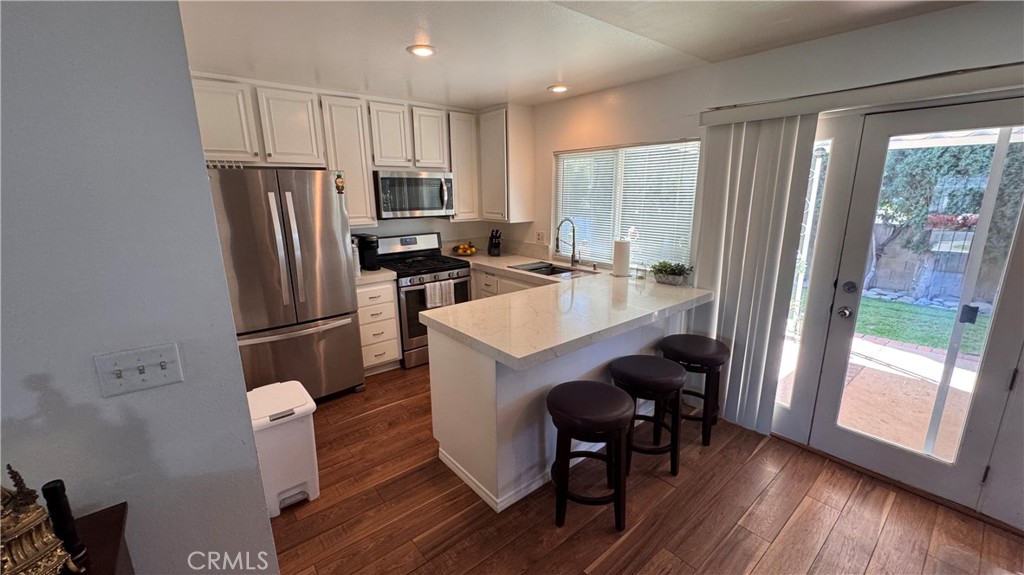 3942 Lecont Court Simi Valley, CA 93063 - Photo 5 of 22