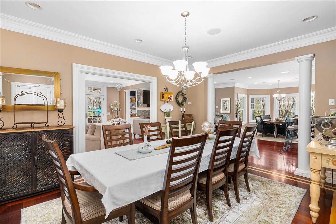 5790 Post Road Charlestown, RI 02813 - Photo 17 of 47 Dining Room