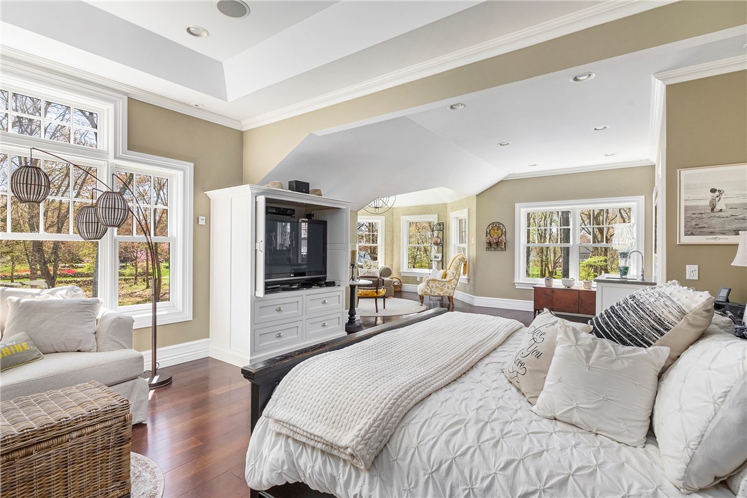 5790 Post Road Charlestown, RI 02813 - Photo 21 of 47 Master Suite