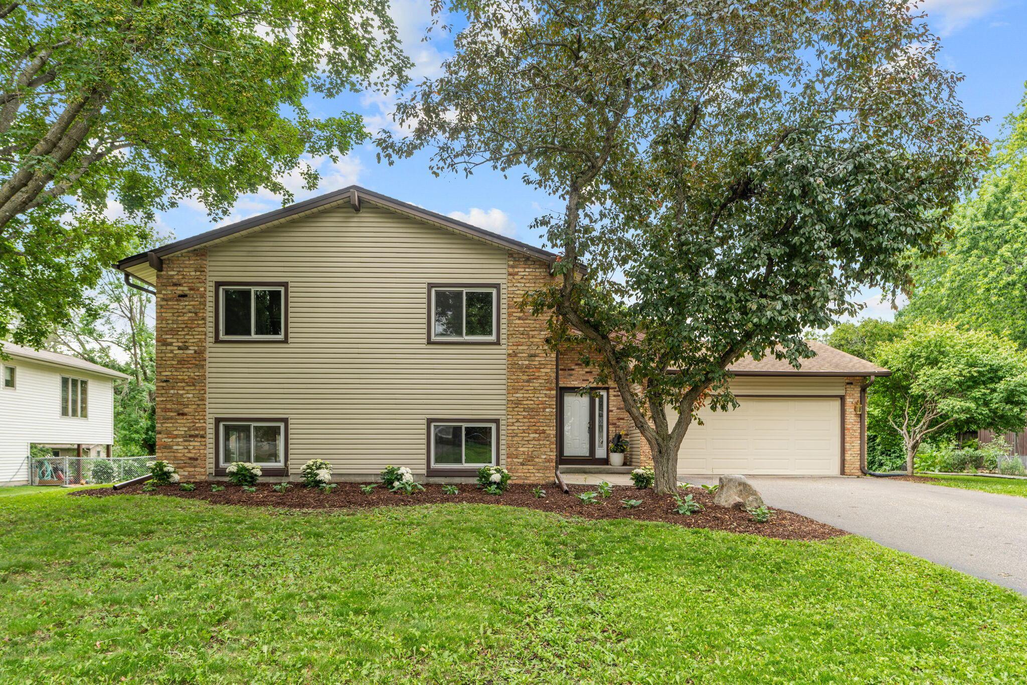 6589 East Fish Lake Road Maple Grove, MN 55369 - Photo 1 of 18 Gallery Image 1