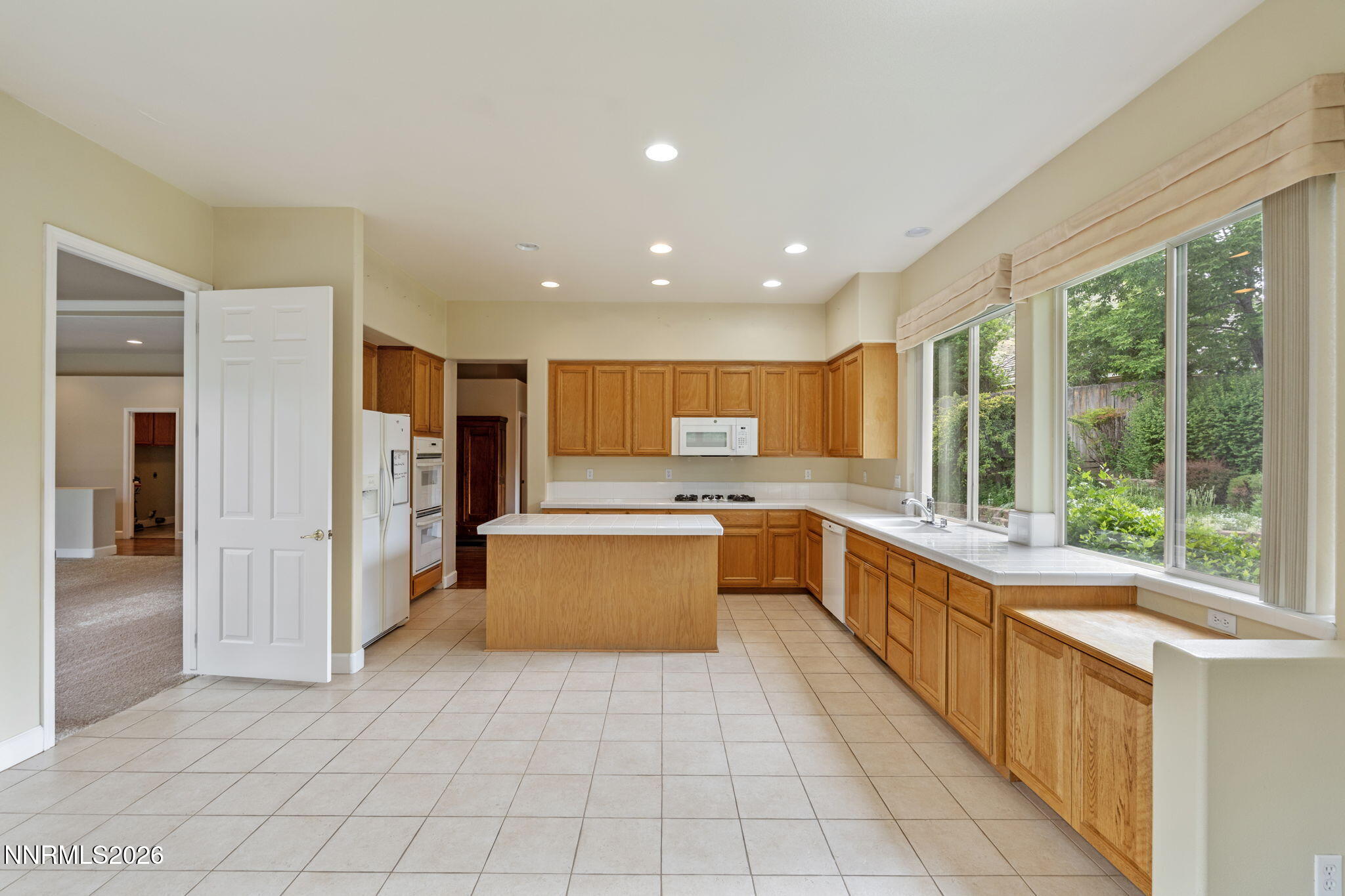 2048 St George Way Carson City, NV 89703 - Photo 14 of 47 18-web-or-mls-DSC09880