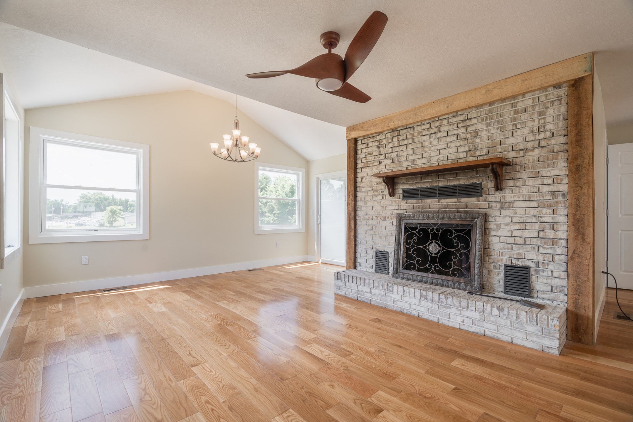 413 Buffalo Valley Road Baxter, TN 38544 - Photo 3 of 31 Gallery Image 3
