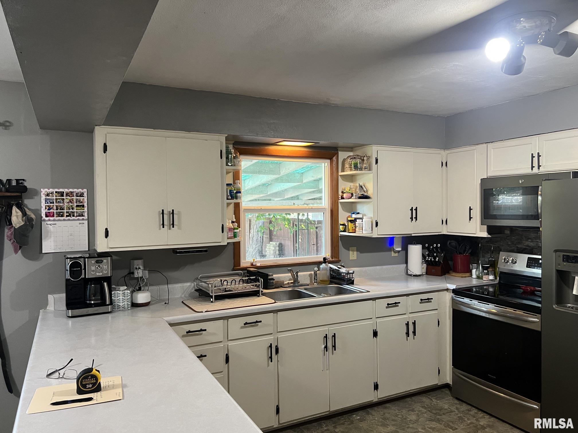 207 North Illinois Street Camp Point, IL 62320 - Photo 7 of 30 Gallery Image 7