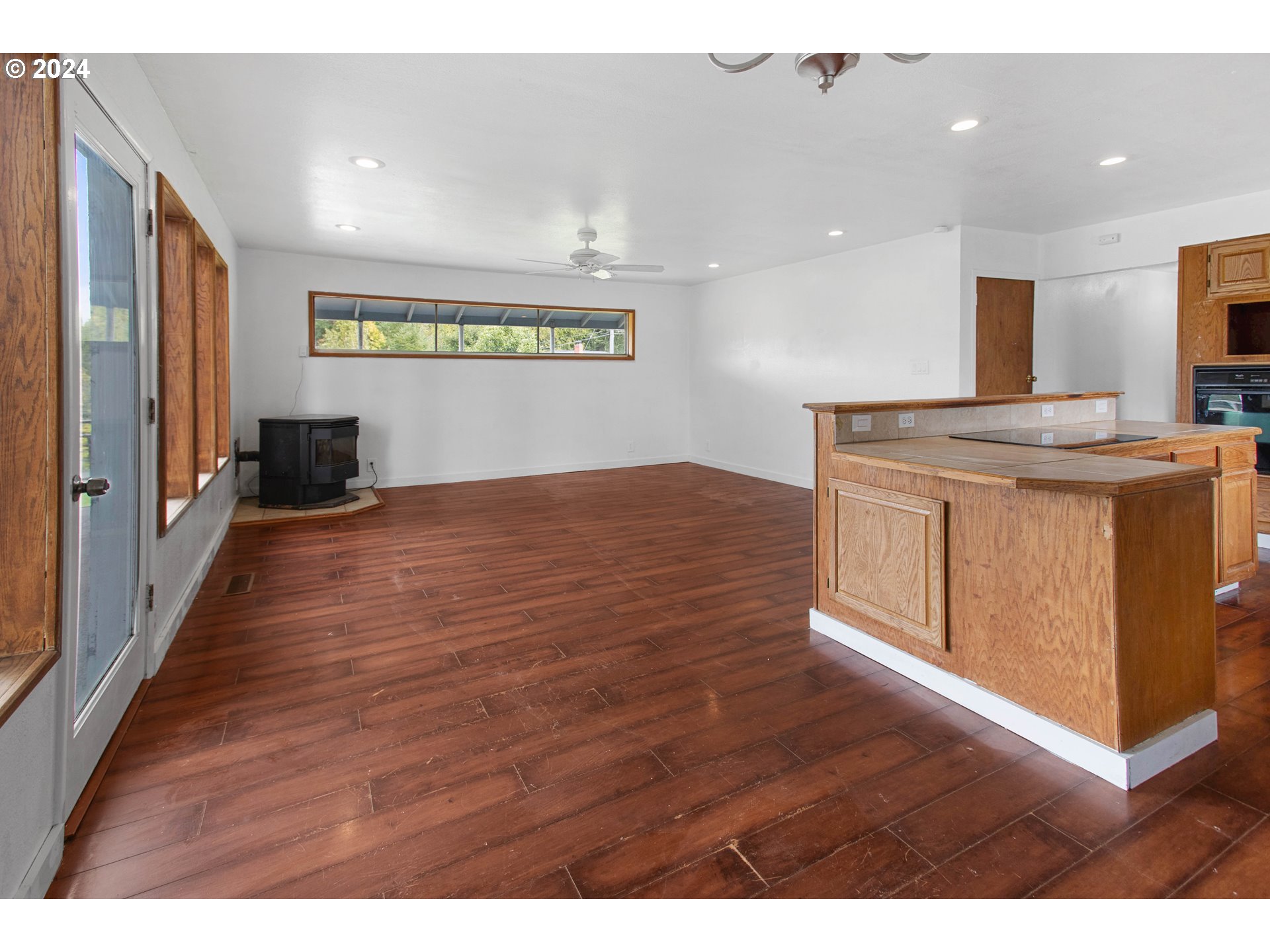 1648 View Street Myrtle Point, OR 97458 - Photo 7 of 19 Gallery Image 7