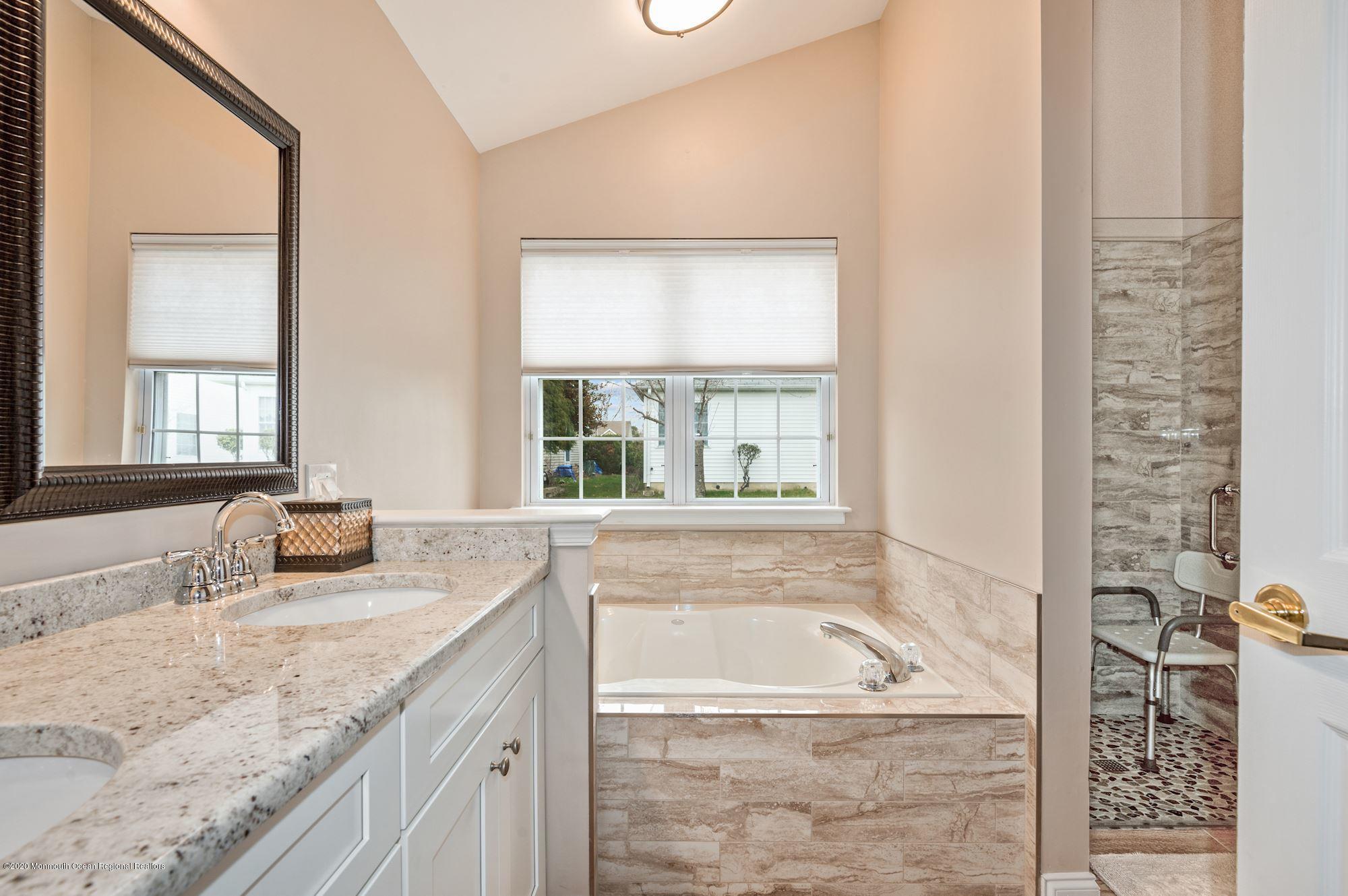 24 Portebello Road Jackson, NJ 08527 - Photo 20 of 28 019_24_PORTEBELLO_RD_290830_524424