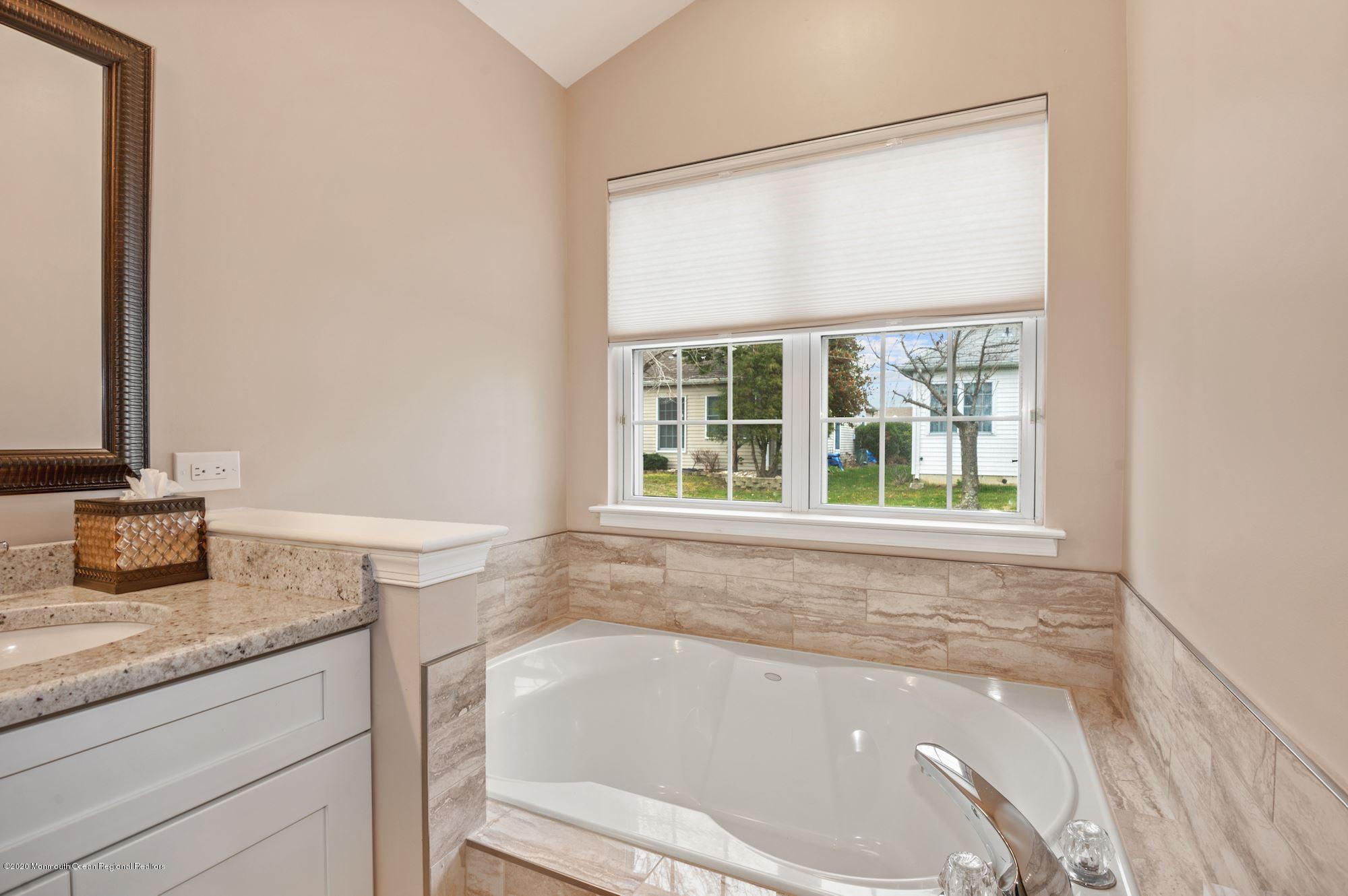 24 Portebello Road Jackson, NJ 08527 - Photo 23 of 28 022_24_PORTEBELLO_RD_290830_524424