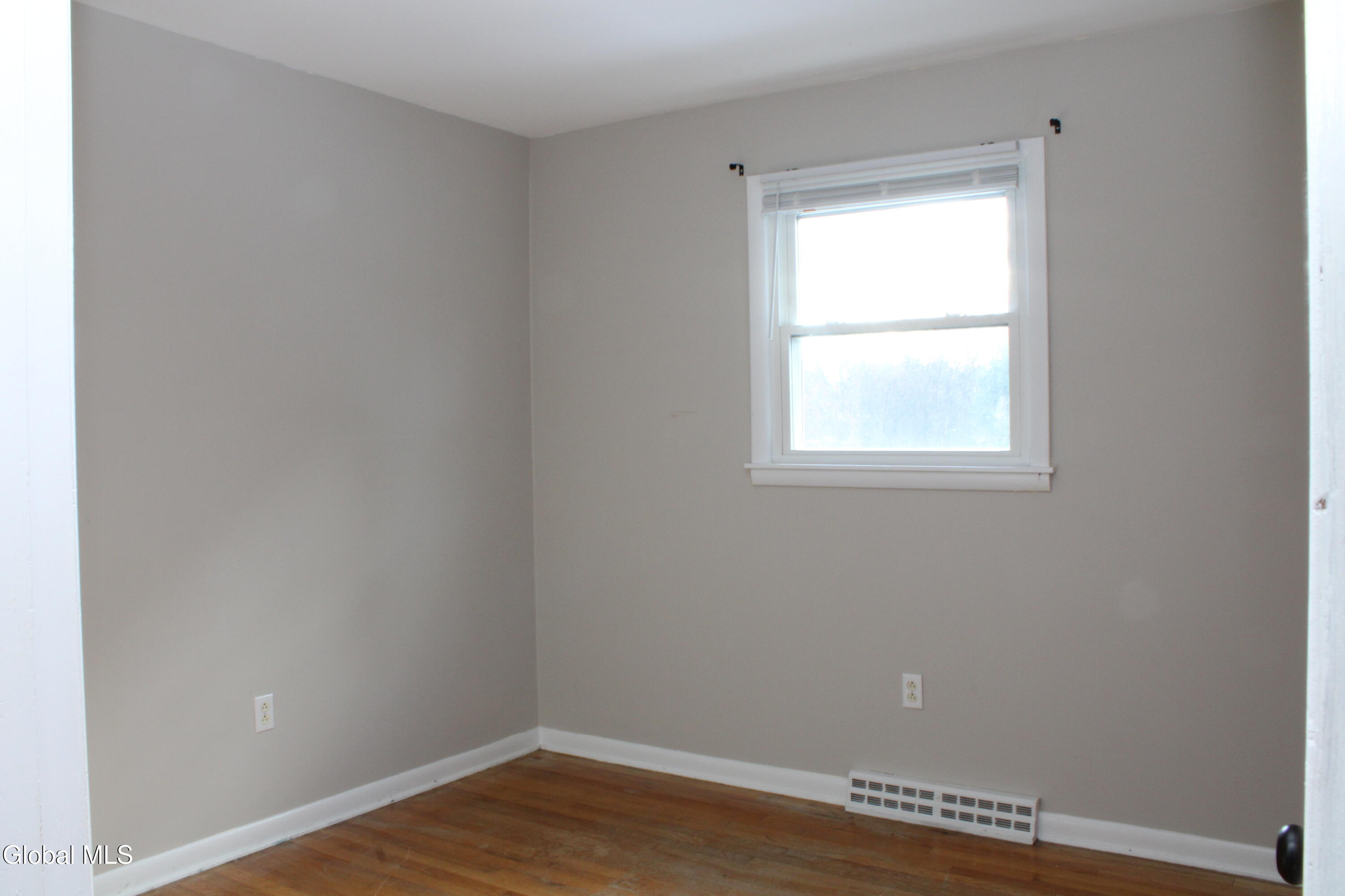 362 Ferris Road Niskayuna, NY 12304 - Photo 14 of 29 14