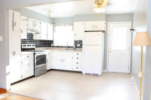 $314,900 | 362 Ferris Road, Niskayuna, NY 12304