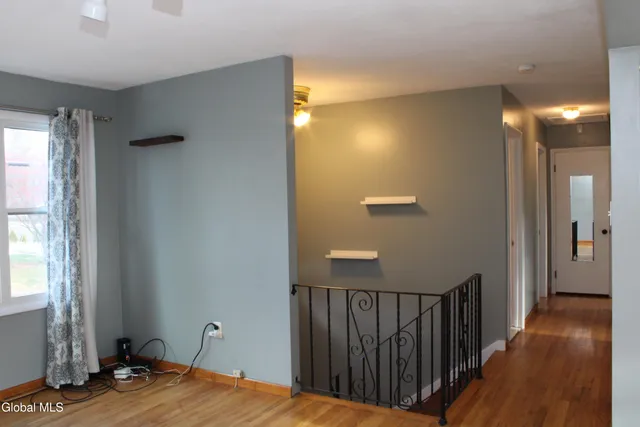 $314,900 | 362 Ferris Road, Niskayuna, NY 12304