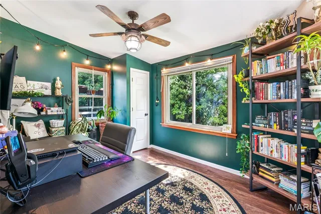 $215,000 | 1052 Kuhlman Lane, Webster Groves, MO 63119