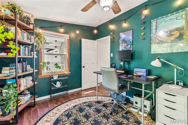 $215,000 | 1052 Kuhlman Lane, Webster Groves, MO 63119