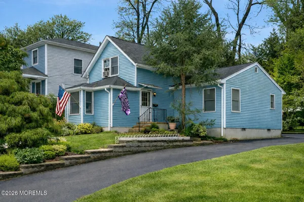 $888,000 | 6 3rd Street, Rumson, NJ 07760
