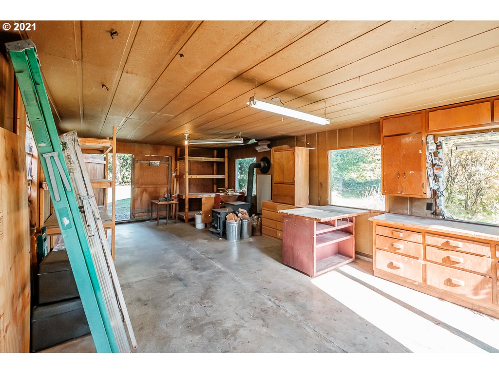 25124 Alpine Road Monroe, OR 97456 - Photo 23 of 32 Gallery Image 23