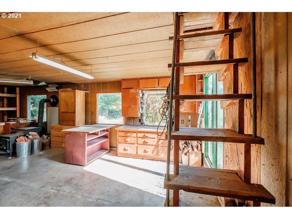 25124 Alpine Road Monroe, OR 97456 - Photo 24 of 32 Gallery Image 24