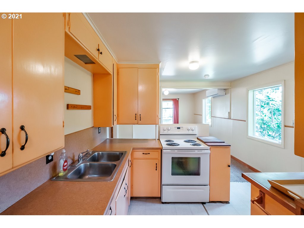 25124 Alpine Road Monroe, OR 97456 - Photo 9 of 32 Gallery Image 9