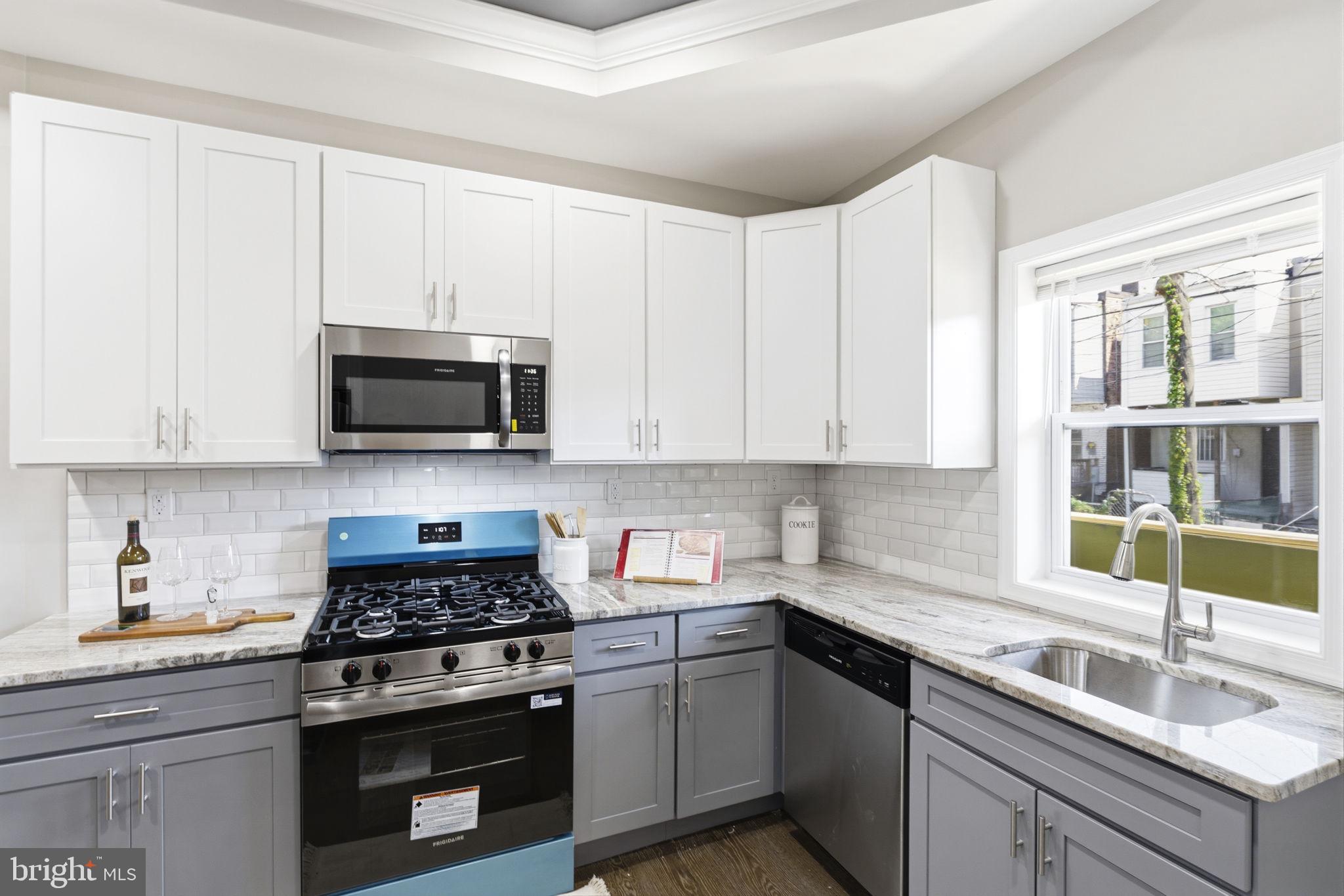 1619 Appleton Street Baltimore, MD 21217 - Photo 8 of 24 Kitchen