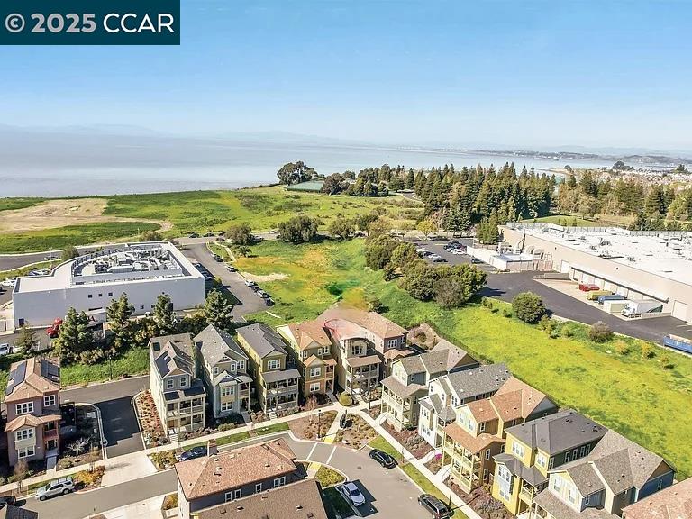 1861 Shasta Lane Hercules, CA 94547 - Photo 6 of 22 a view of an ocean view