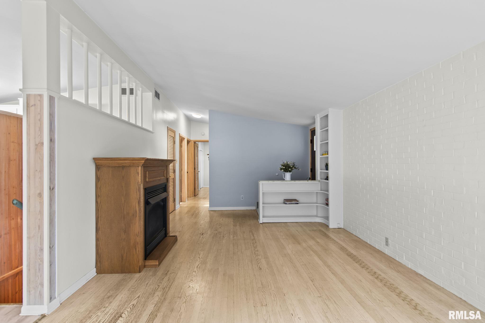 2085 West Eldorado Street Decatur, IL 62522 - Photo 7 of 52 Gallery Image 7
