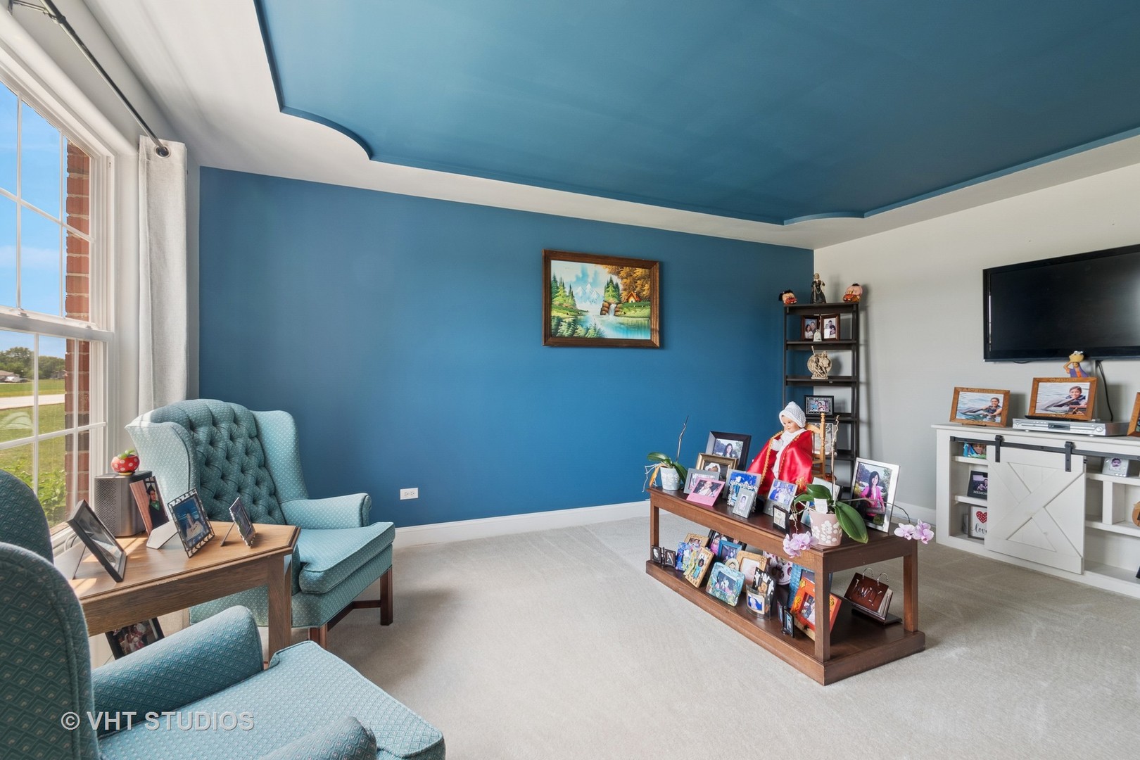 259 Fir Street Beecher, IL 60401 - Photo 4 of 38 a living room with furniture and a flat screen tv