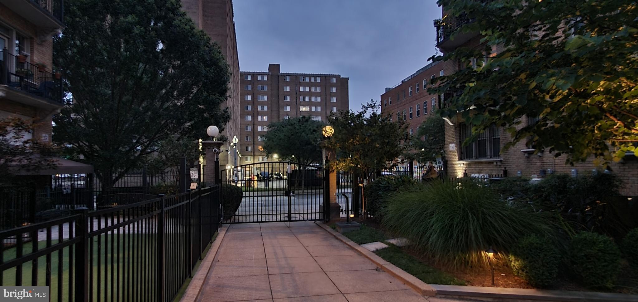 1401 Columbia Road Northwest, Unit 307 Washington, DC 20009 - Photo 2 of 45