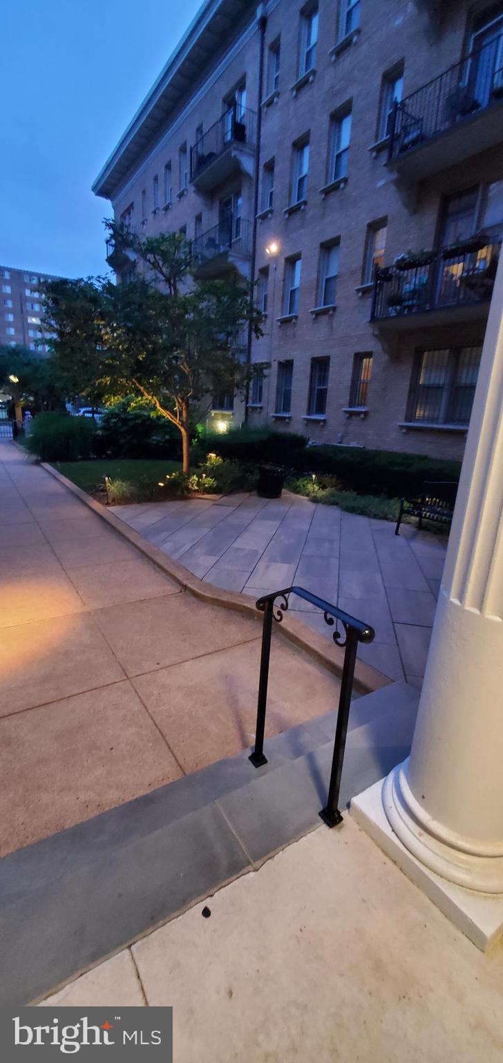 1401 Columbia Road Northwest, Unit 307 Washington, DC 20009 - Photo 3 of 45